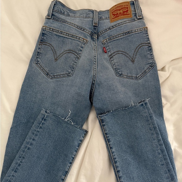 Levi’s Wedgie Straight Denim Jeans - Picture 1 of 4